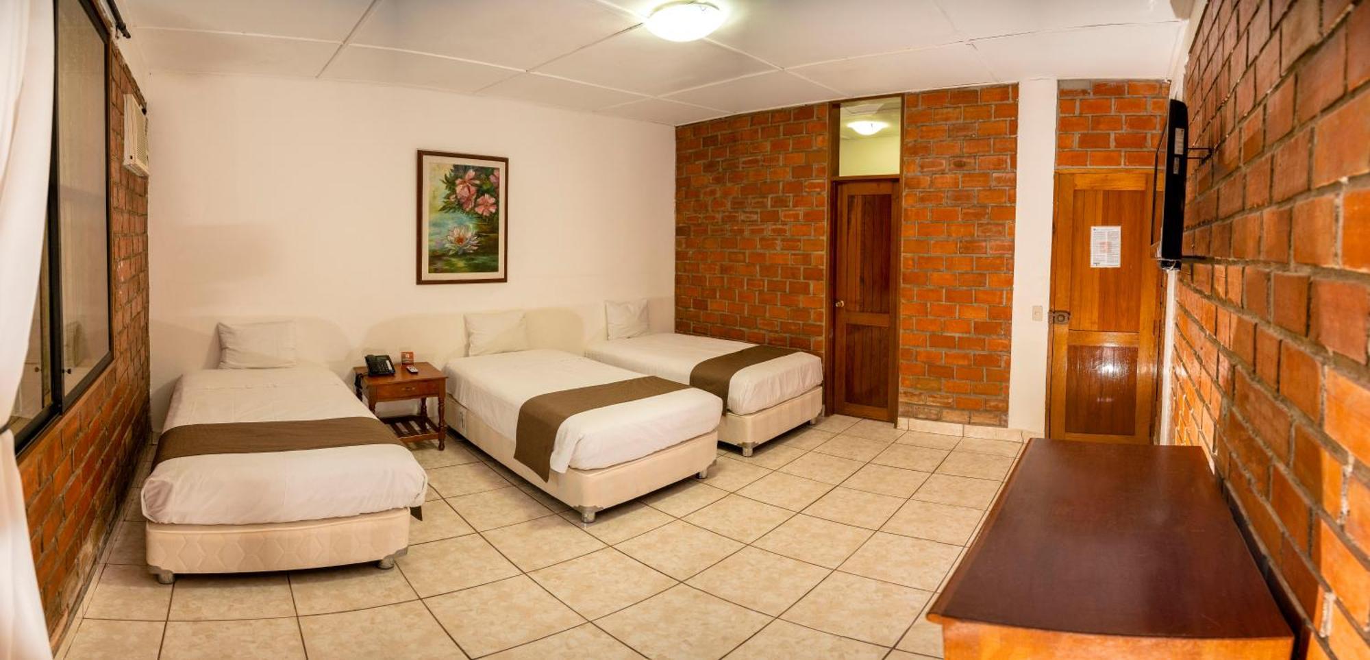 Dm Hoteles Tarapoto Zewnętrze zdjęcie